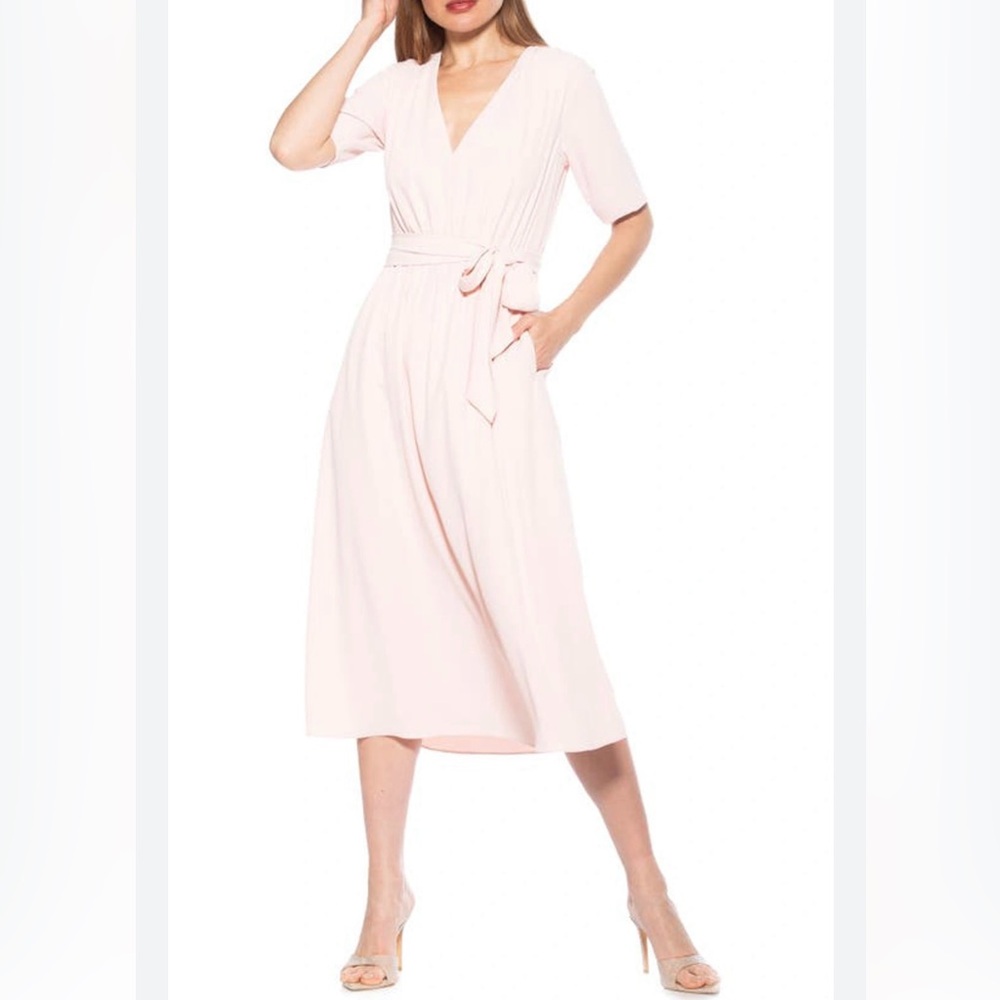 Elegant Alexia Admor Larisa Pastel Pink Deep V-Neck Flowy Midi Dres s - 2(S)